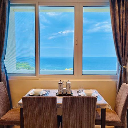 マクタンSophisticated Oceanview Studio In La Miradaアパートメント エクステリア 写真